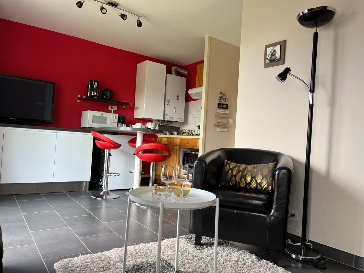 Appartement Charmant Studio Au Calme à Courseulles-sur-Mer Extérieur photo